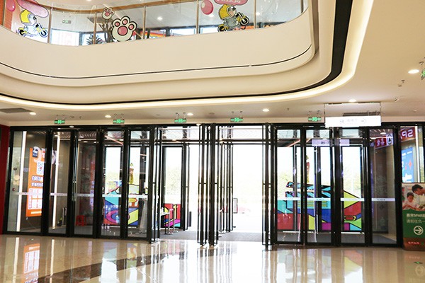 消防智能疏散系統(tǒng)是否支持應(yīng)急照明功能？